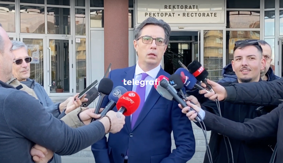 2024/02/Pendarovski-me-llogo.png