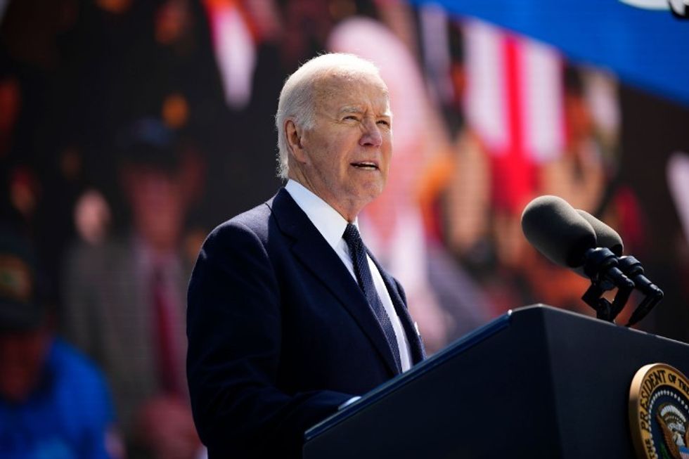 2024/06/bideni.jpg