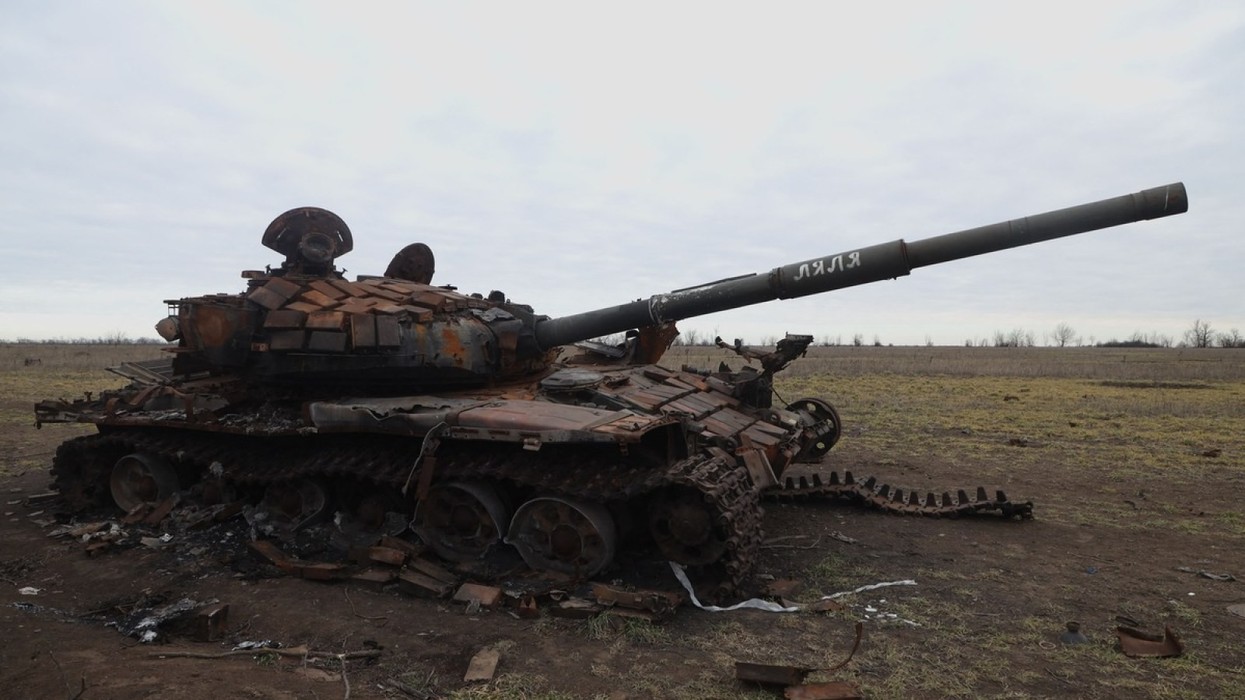 2024/06/destroyed-russian-tank.jpg