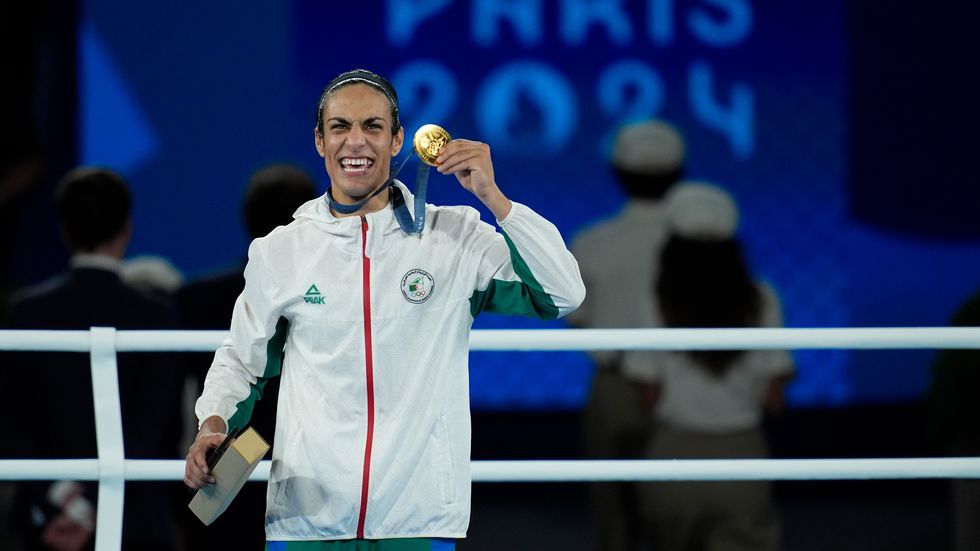 2024/08/imane-khelif-medalja-scaled.jpg
