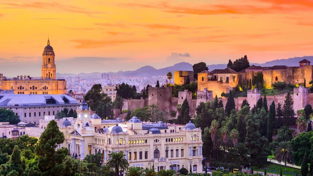 2024/08/malaga-alcazaba-castle-sunset-view-1920.jpg