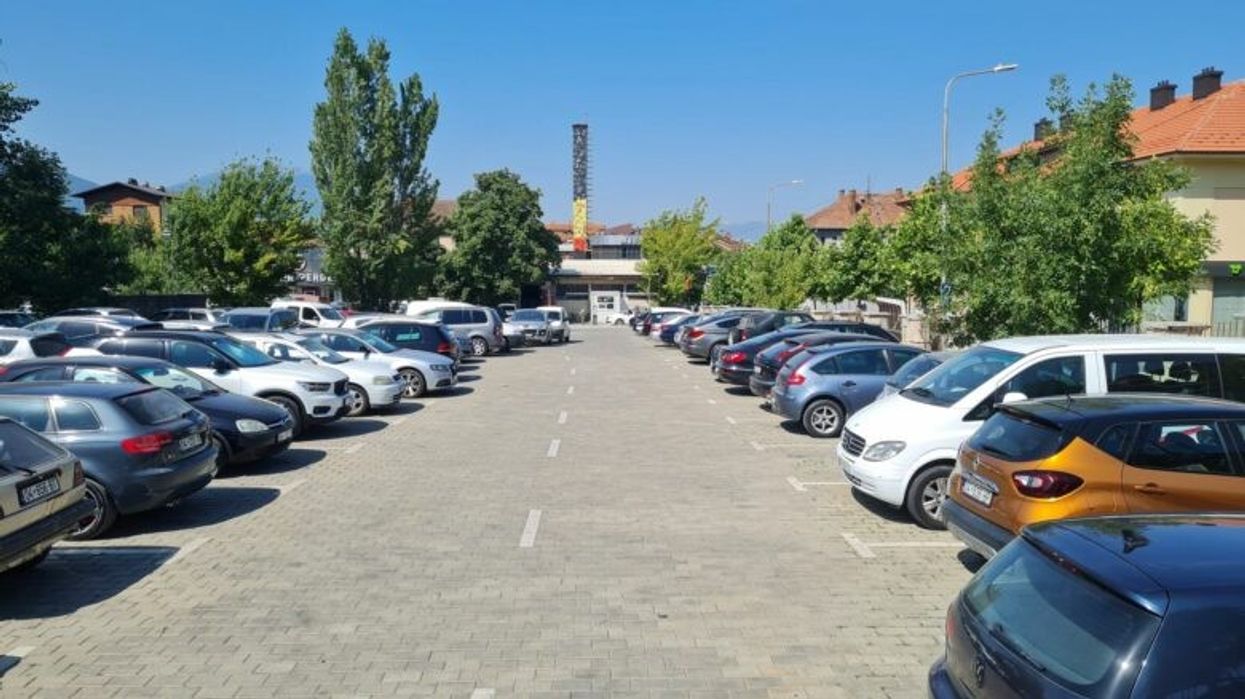 2024/09/parkingu-te-shtepia-e-bardhe-prizren.jpg