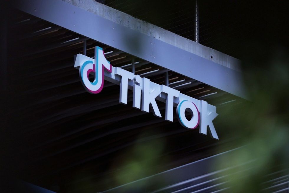 2024/12/TikTok-logo.jpg