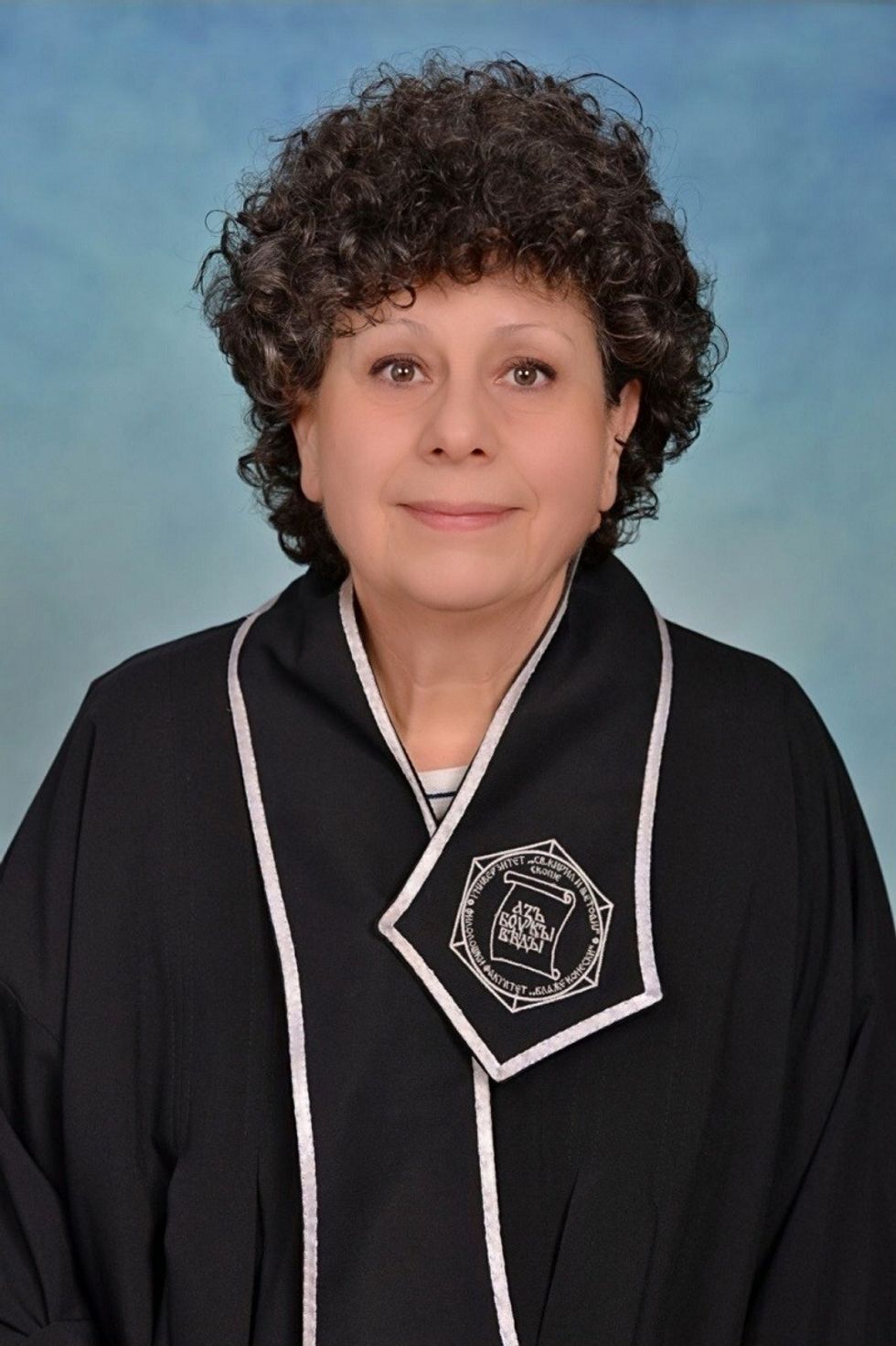 20240823 jordanka mavrodieva zavrshi fakultet na 68 godini so prosek 9 81 od elektroinzhener vo penzija do lingvist 2