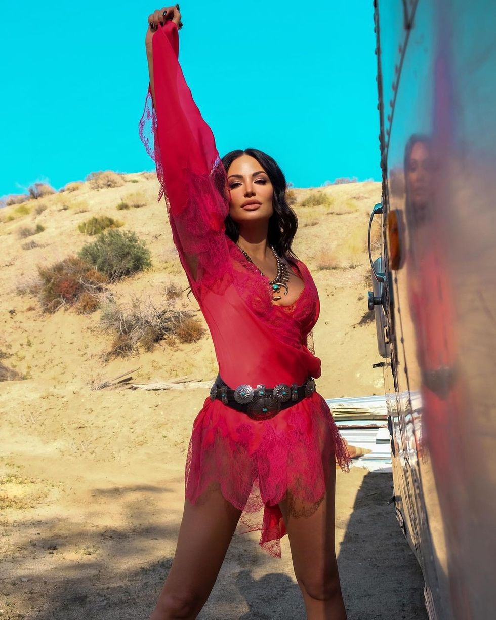 207552599 585408795779509 6376569341373544477 n