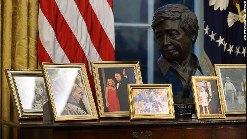 210120195543 biden oval office bust photos exlarge 169