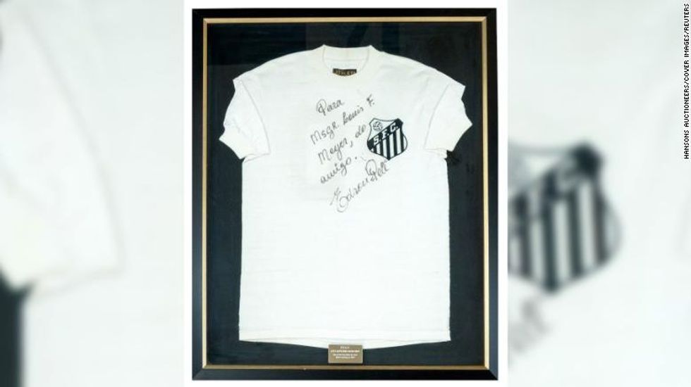 210823113344 03 pele sporting stars charity auction spt intl exlarge 169