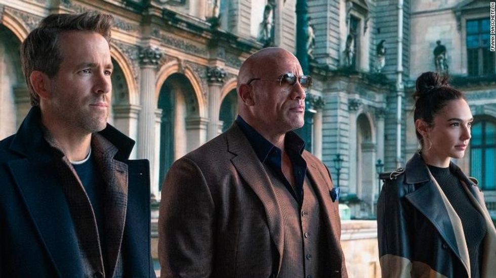 211103172855 02 red notice netflix exlarge 169