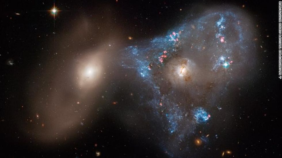 220224074339 hubble galaxy collision exlarge 169