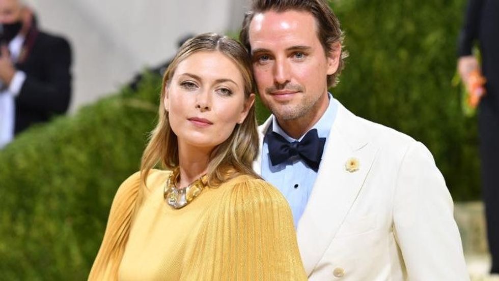 220420085725 sharapova fiance exlarge 169 e1650450771926