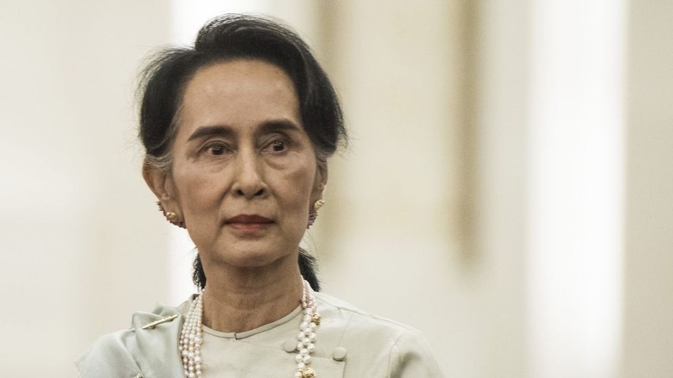220902133407 aung san suu kyi file 081816