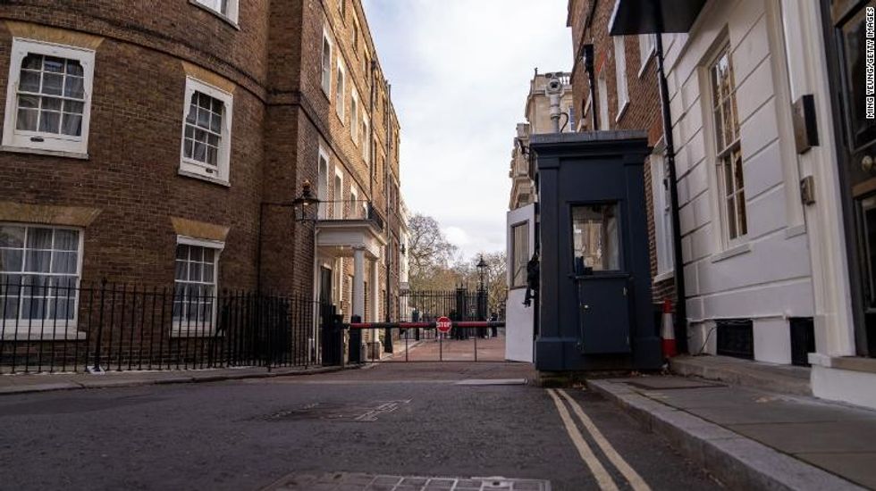 220914104541 02 king charles staff exlarge 169