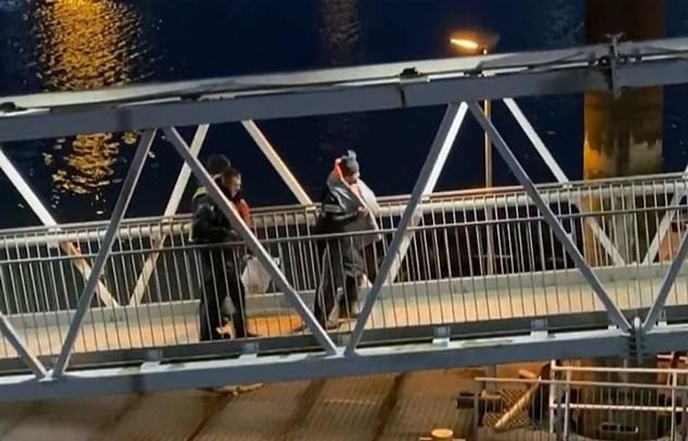 22676152 7827733 image a 5 1577362753528