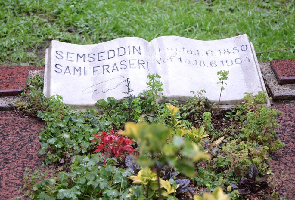 230 1482487651 8387653