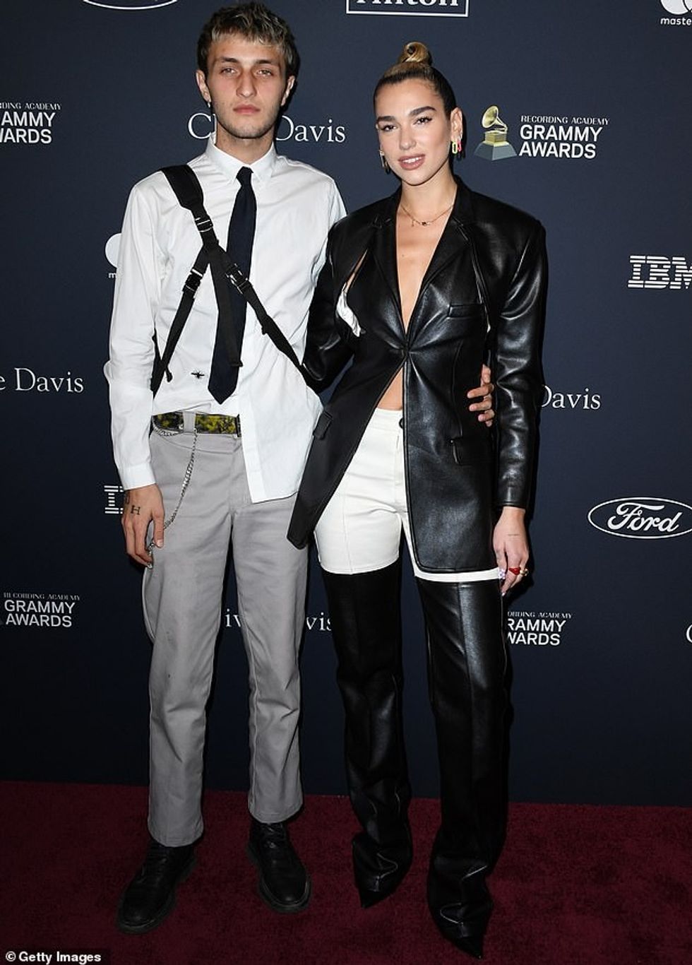 23880814 7930677 Date night On Saturday Dua Lipa 24 stepped out at the Clive Davi a 110 1580022337622