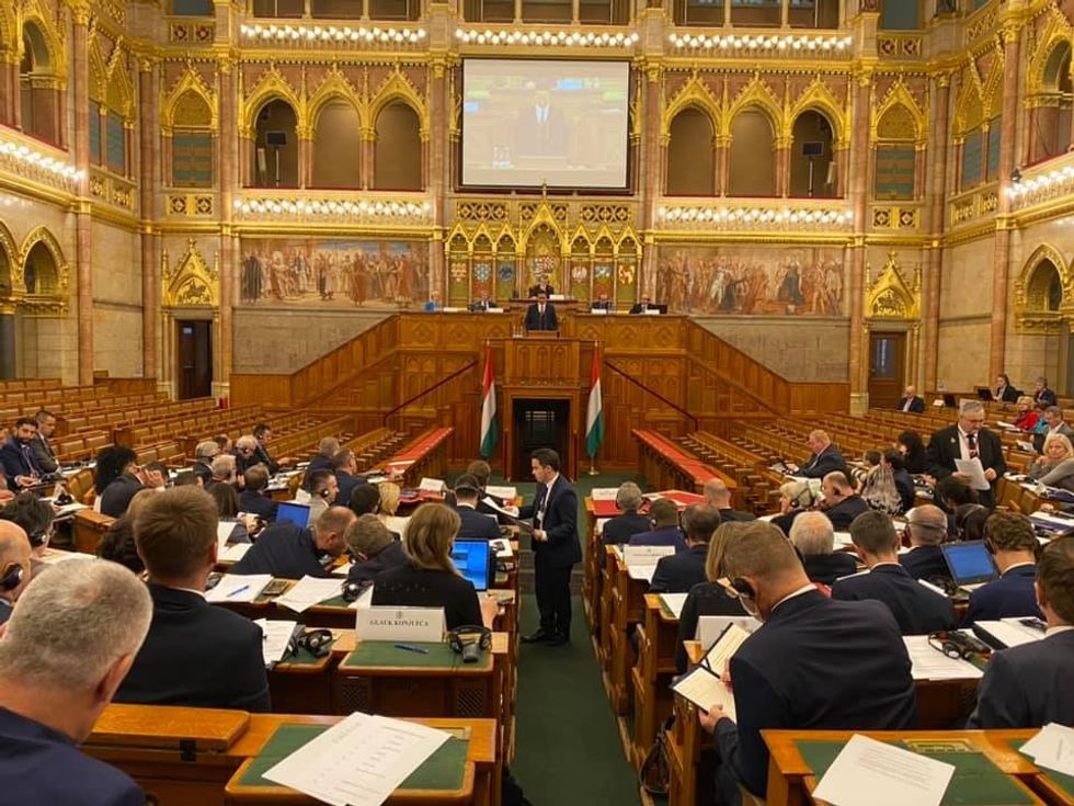 242862302 1787707388083111 7629052704100399925 n