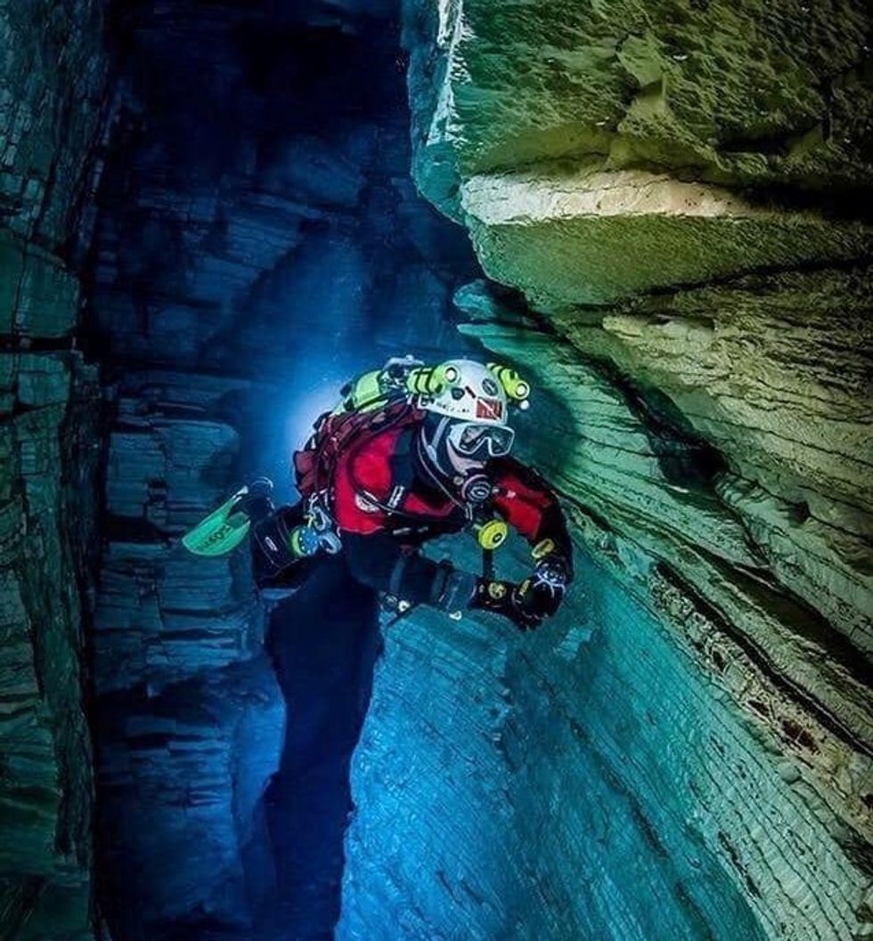 247434875 2015953275219789 4672979265173912803 n 1