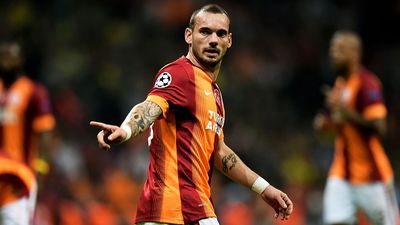 2018/02/Sneijder.jpg