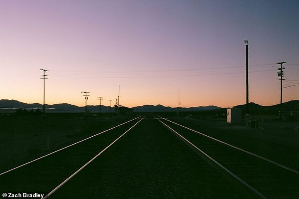 25627044 8083141 The sun sets over Nipton a historic mining town in California Th a 24 1583761942723