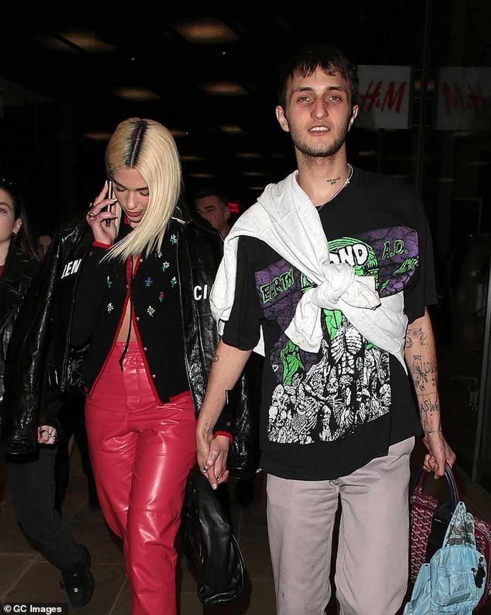 25822188 8099109 image a 23 1583915514941