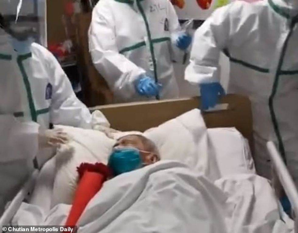 25825582 8099379 image a 18 1583922976840