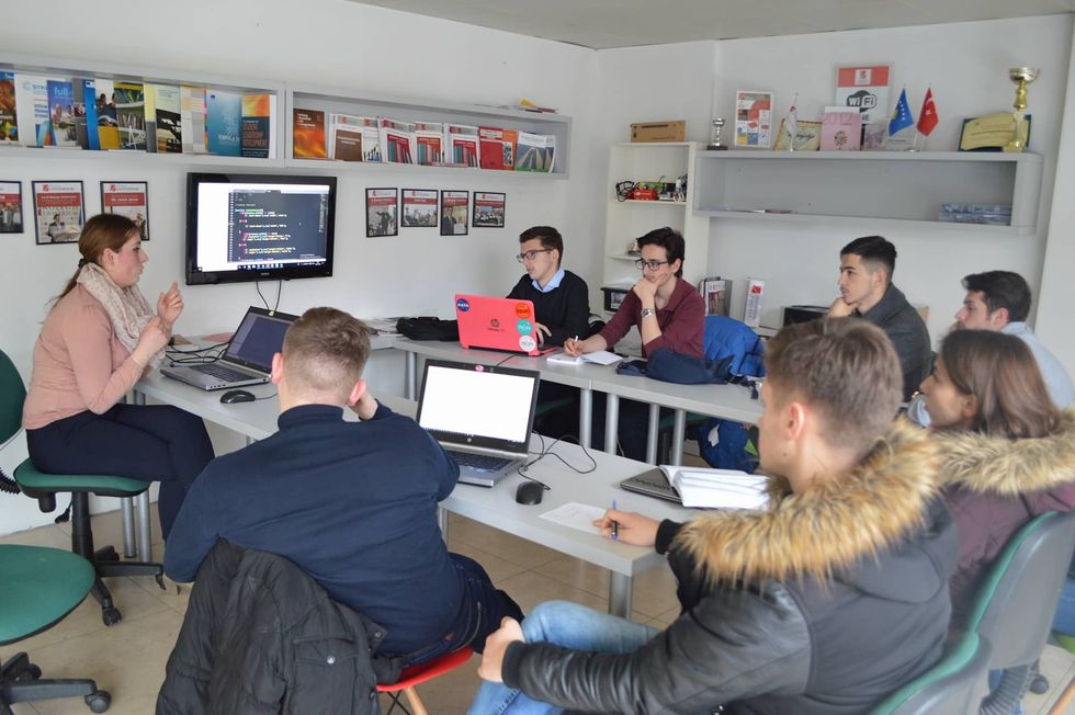 27330437 10212997557587465 1670182319 o