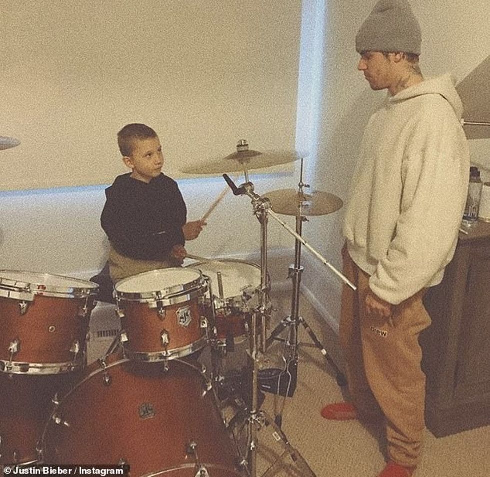 27444500 8239385 image m 72 1587442204996