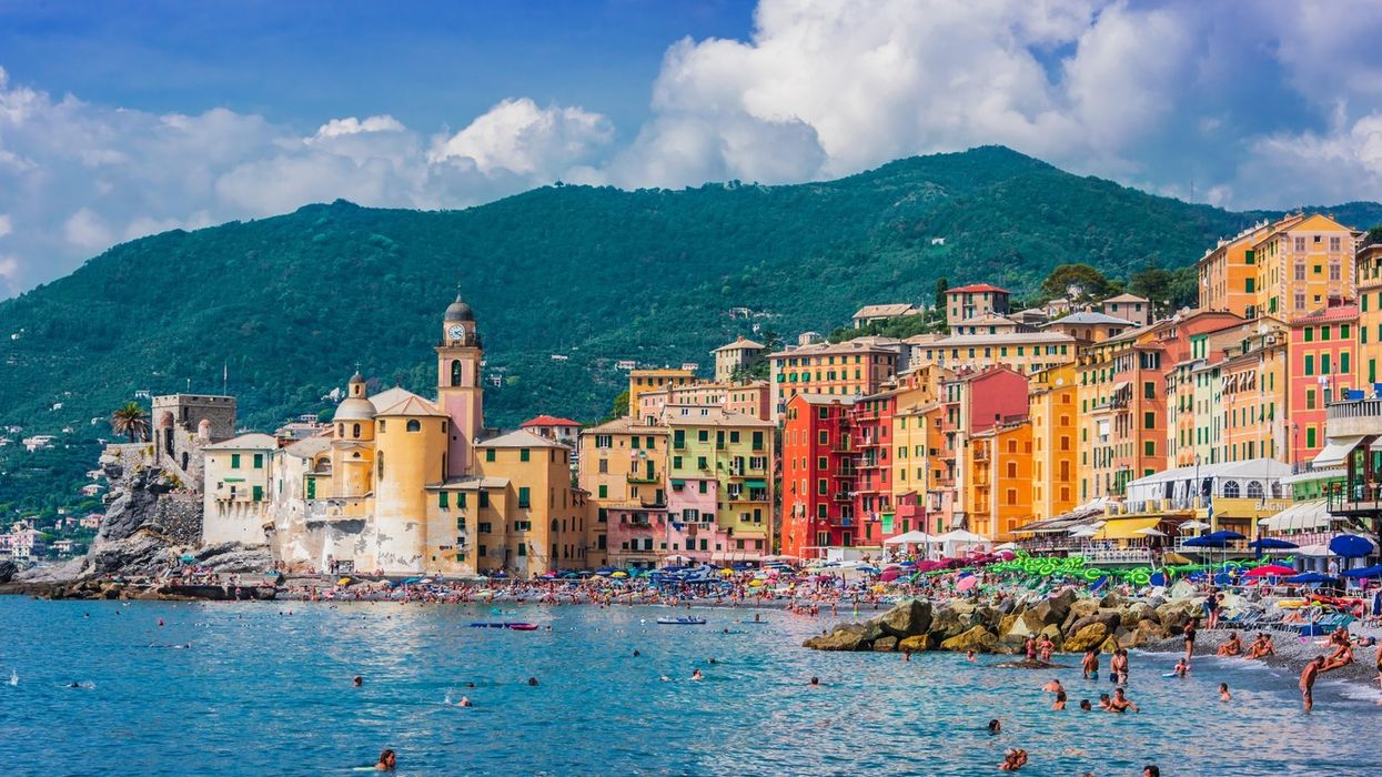 Ky është zyrtarisht qyteti bregdetar më i bukur në botë dhe nuk është aspak larg nesh: "Qyteti i një mijë velave të bardha"