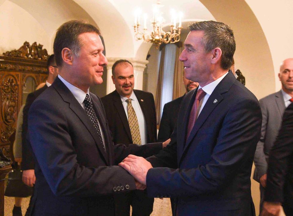 27787069 10216177806895835 1415639347 o