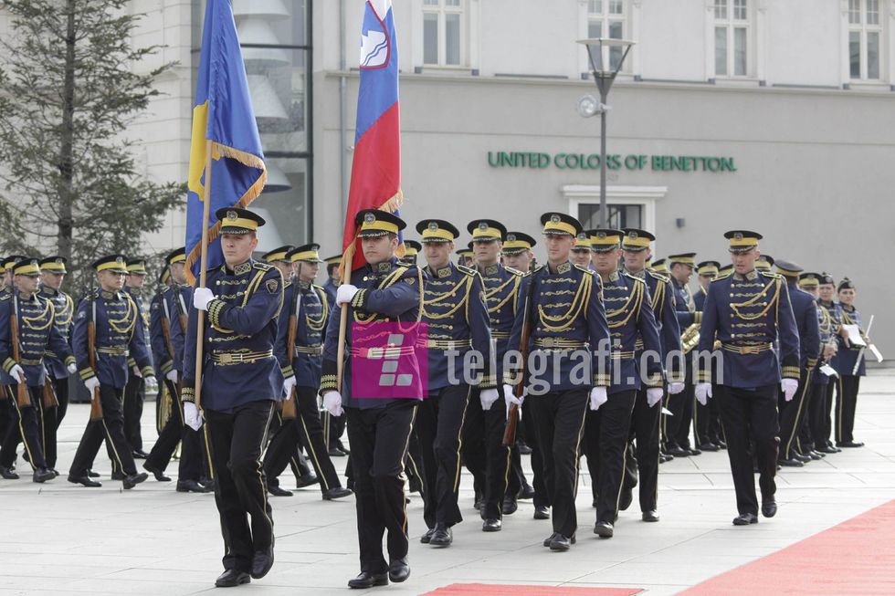 28033626 1594030684049537 1181608863 o