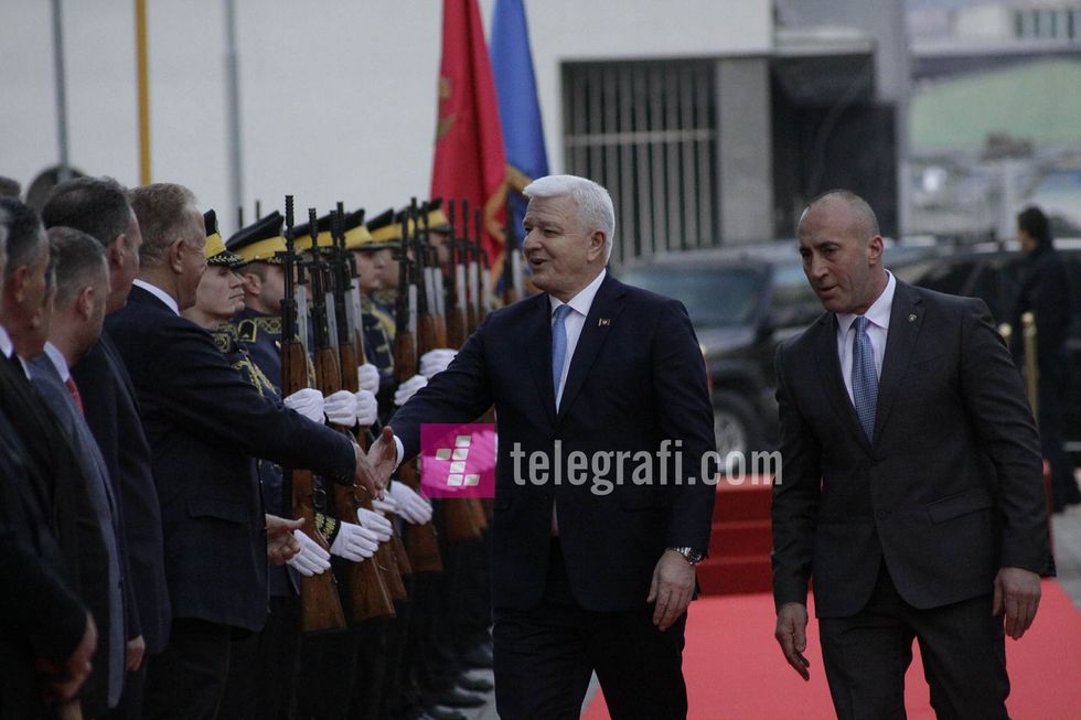 28080009 1596418627144076 1068353059 o