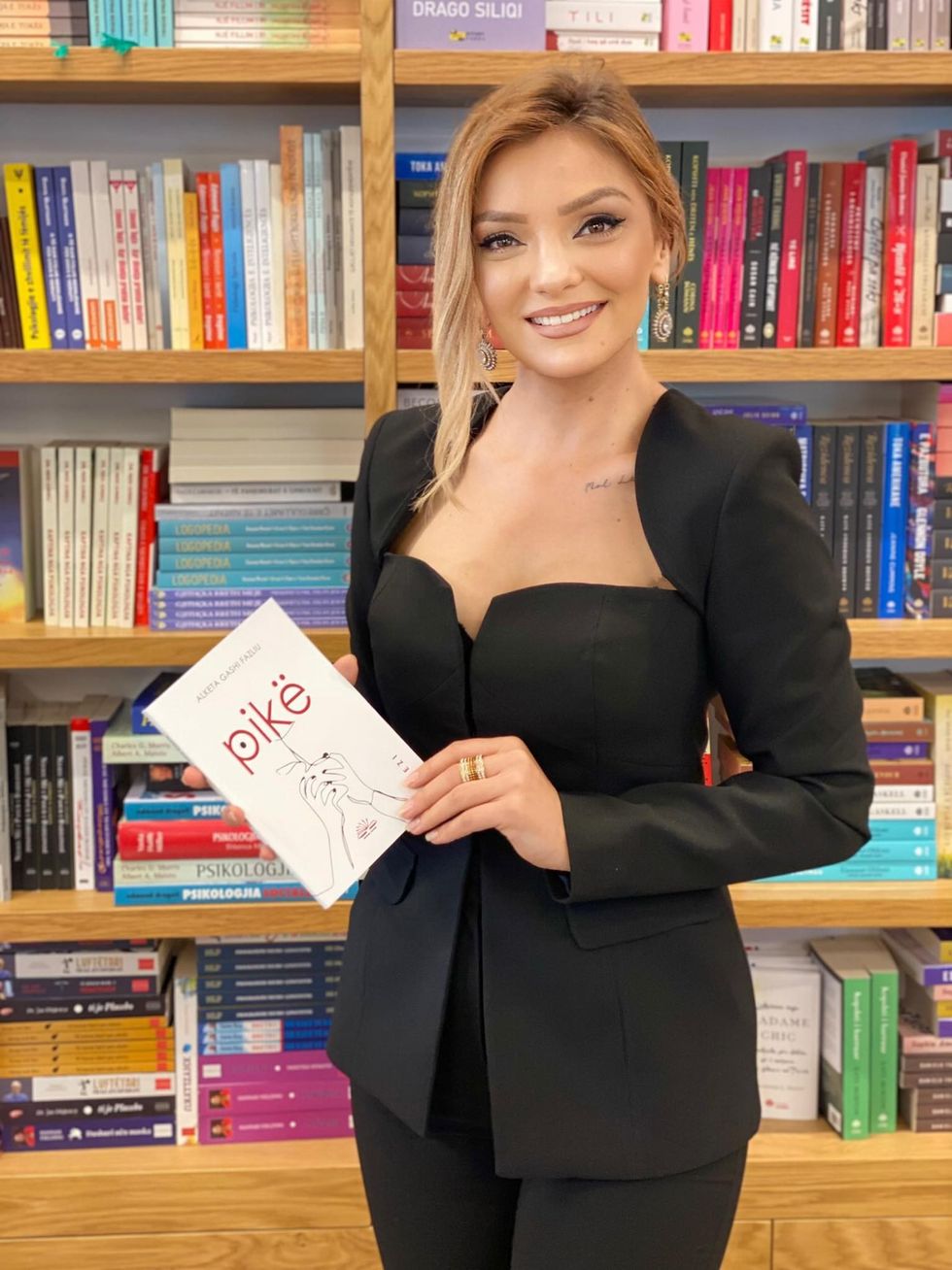 284249074 420528876744651 8052624719512971729 n