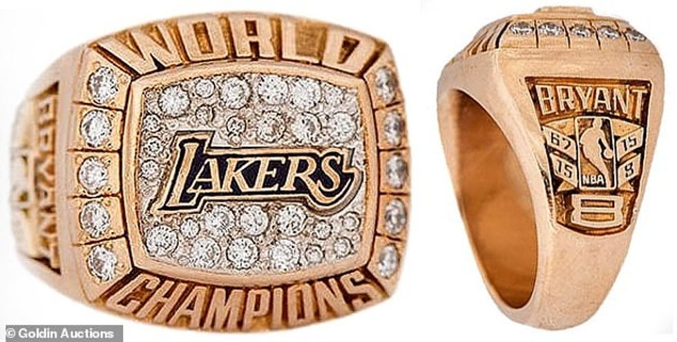 28777246 8353089 History Kobe had the rings specially made following his Lakers c a 12 1590361086563