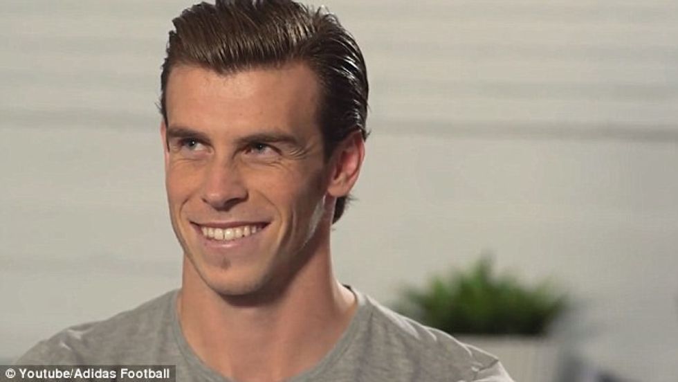 2895A79F00000578-0-image-a-151_1431445699685