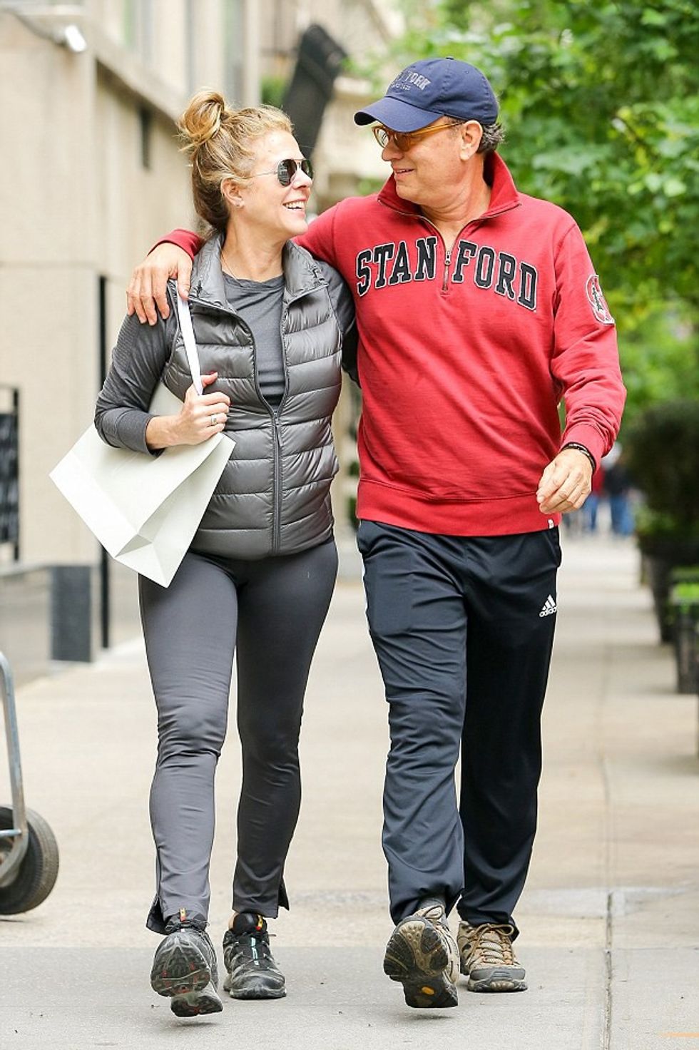 28D9B64A00000578 3087652 So in love Tom Hanks and Rita Wilson m 99 1432033034540