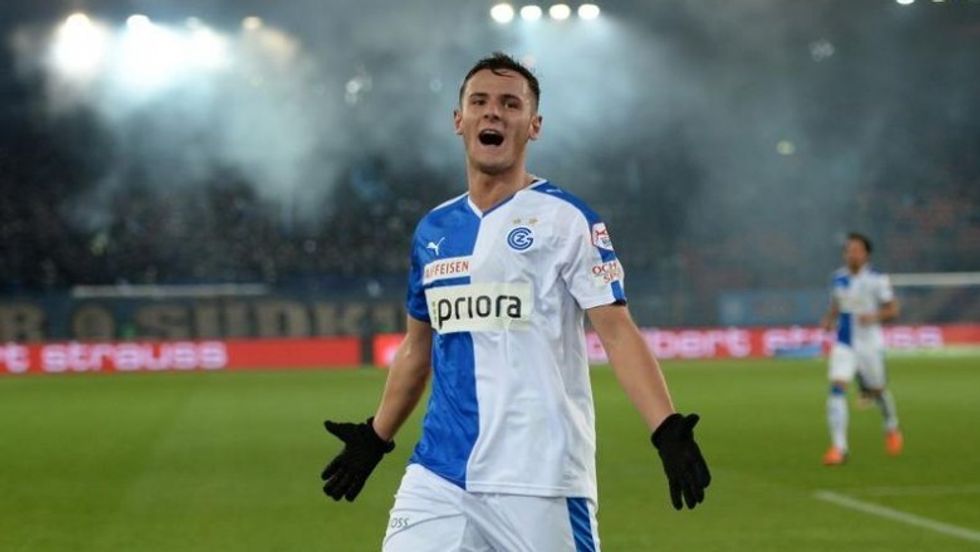 29.11.2015; Zuerich; Fussball Super League - Grasshopper Club Zuerich - FC Zuerich; Shani Tarashaj (GC) jubelt ueber sein Tor zum 3:0 (Claudia Minder/freshfocus)