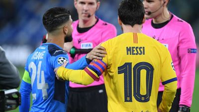 2020/07/Insigne-Messi.jpg
