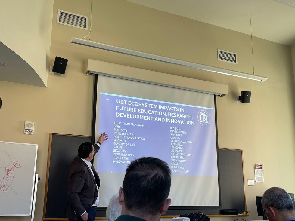 2ea3571b 794d 422e 8a8f 3cba9c948659