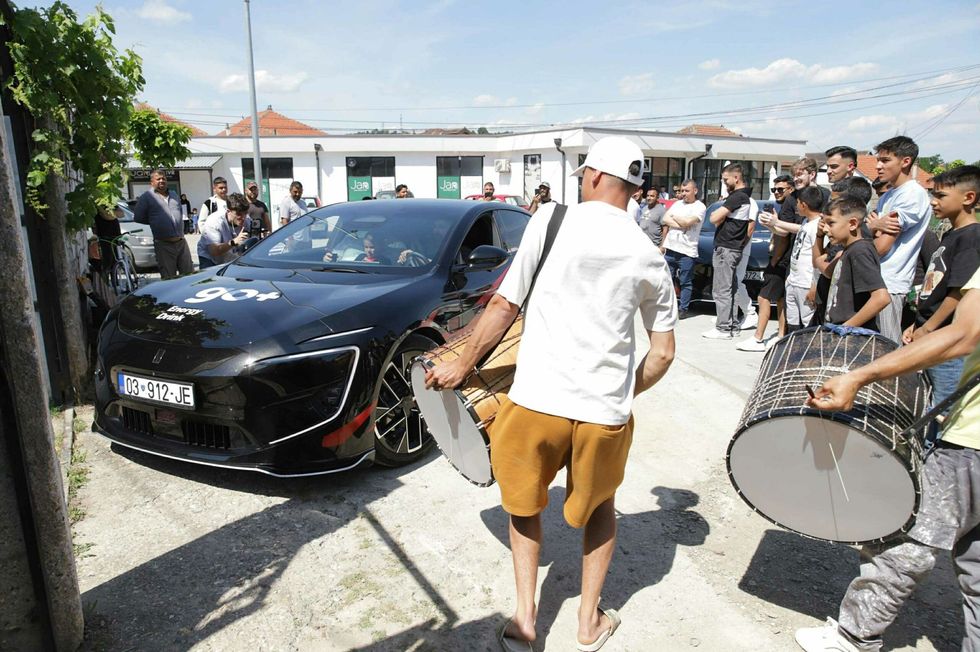 2ebf93b7 86d8 4268 a85c fee820fe97a7 scaled