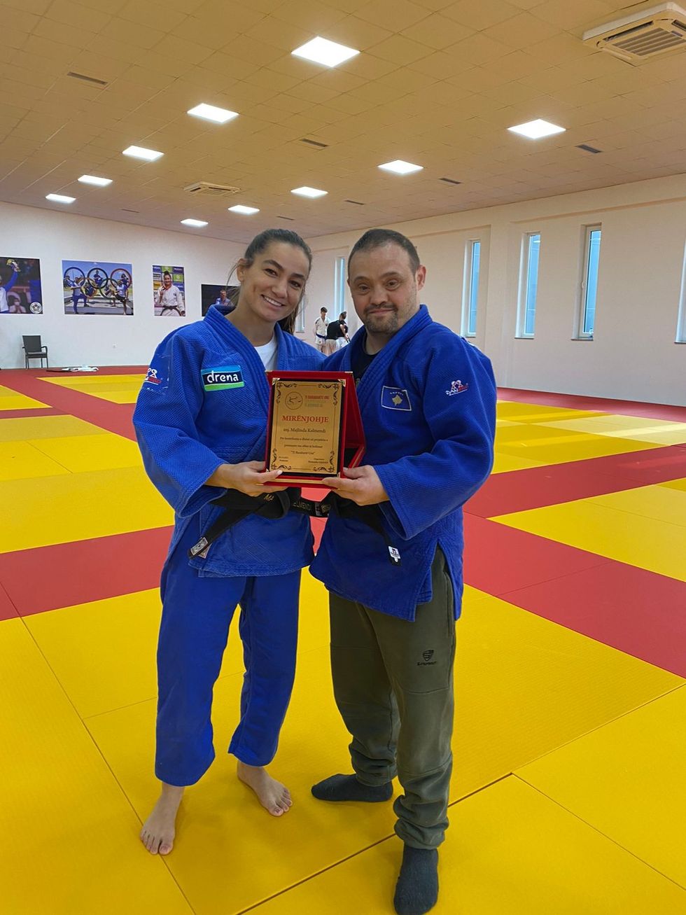 2f8814e3 e4de 4ae9 b195 ef529a6edc5f