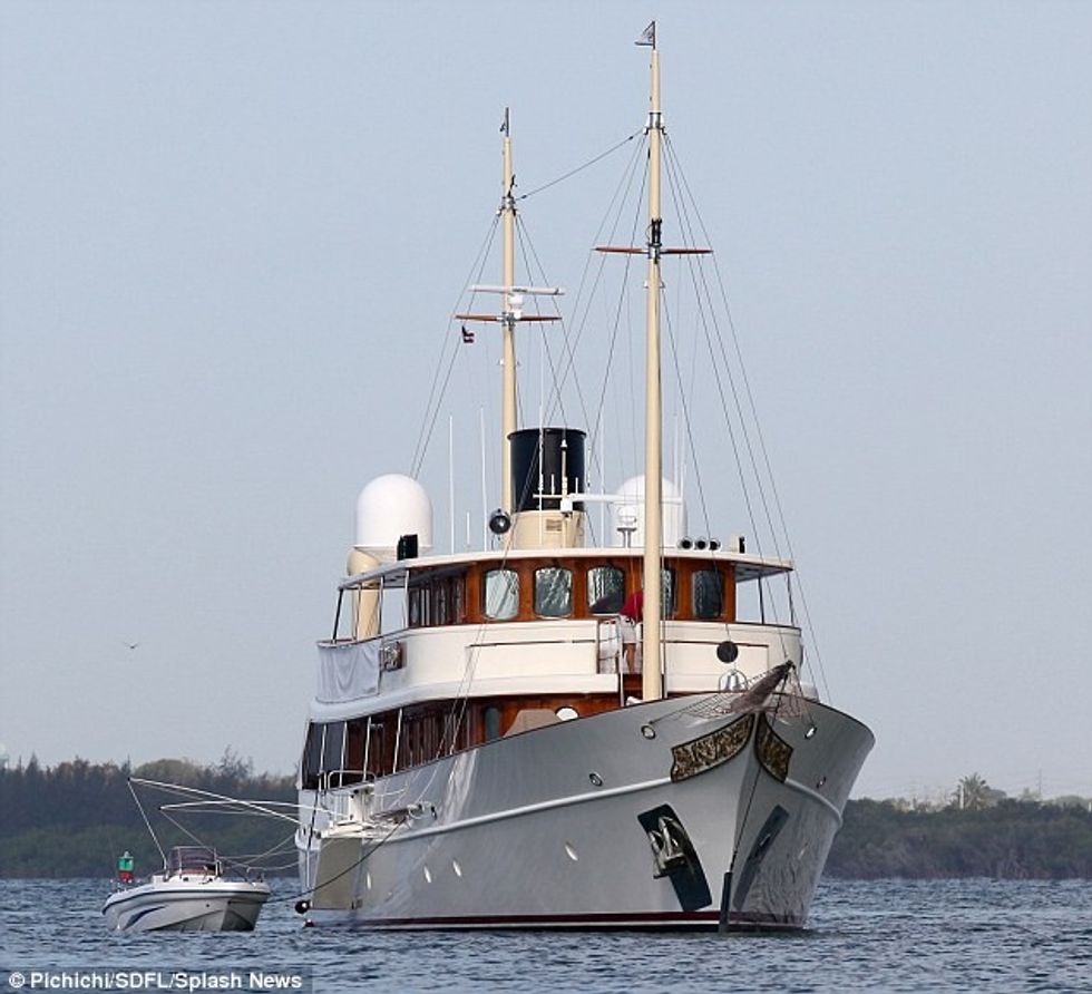 2FEA3D3B00000578-3390471-image-a-16_1452267181065