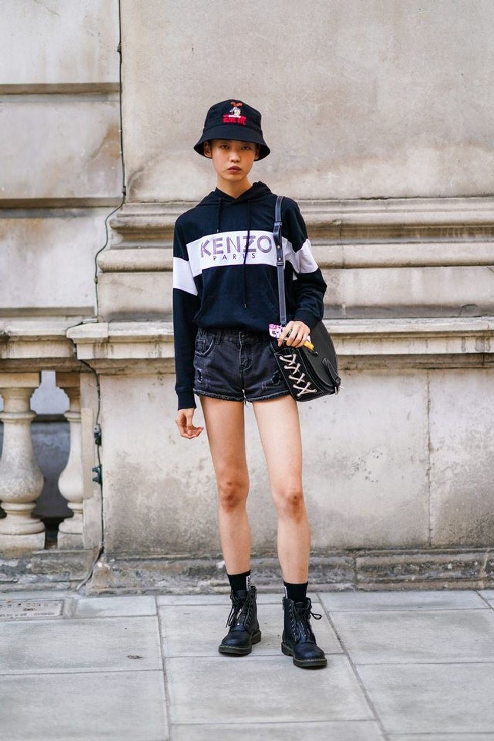 3 640 0 5f848a937e8a4