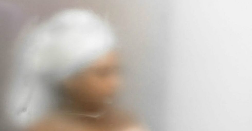 3 Easy Ways to Stop Your Bathroom Mirror from Fogging Up 1