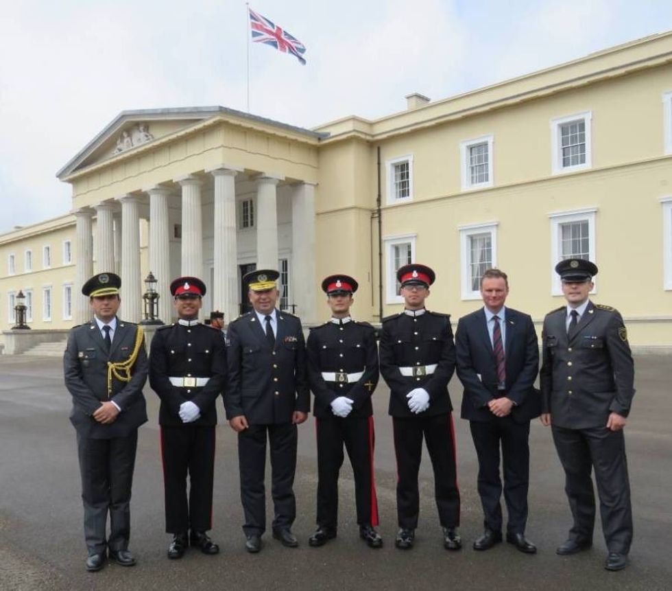 3. Komandanti i FSK së merr pjesë në diplomimin e dy kadetëve në Akademinë Ushtarake Mbretërore Sundhurst’’ në Mbretërinë e Bashkuar