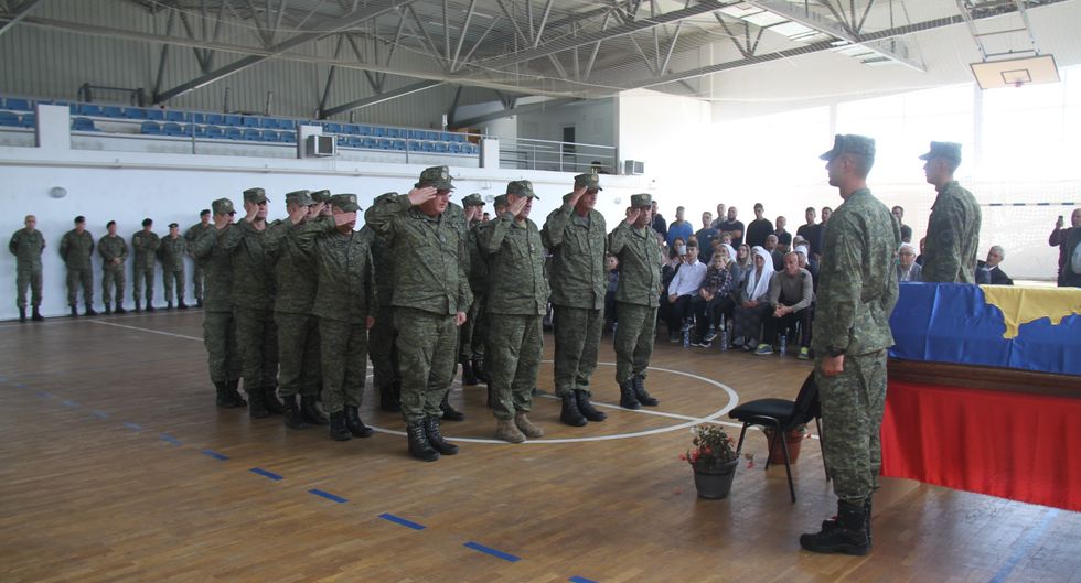 3. Me nderime te larta eshte varrosur Rreshteri i pare Nijazi Jetullah Uruqi