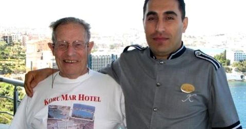 3 PAY Newsflash BritHeritageBellboy 02