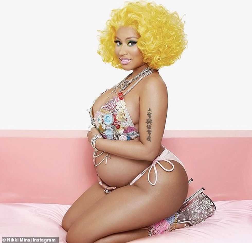 30979404 8545799 Expecting Nicki announced her happy baby news by sharing a sassy m 8 1595353665964