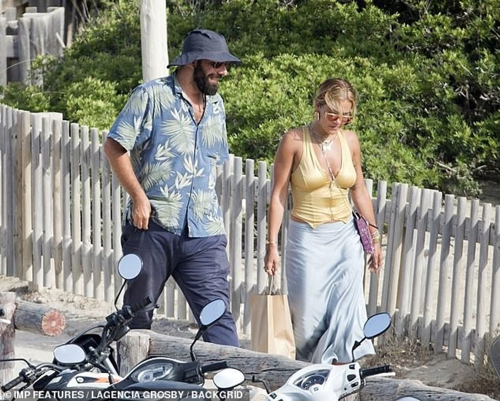 31510580 8588273 image m 75 1596463611247