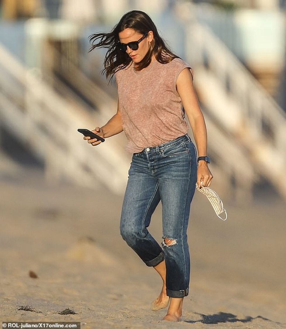 31715512 0 image m 7 1596897415710