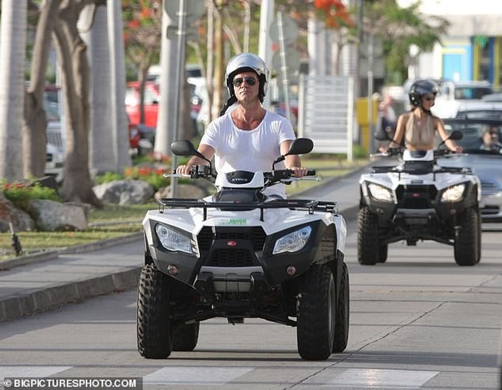 31964272 8629177 Disappointment But now it is thought that Simon s girlfriend 43 a 22 1597443574293